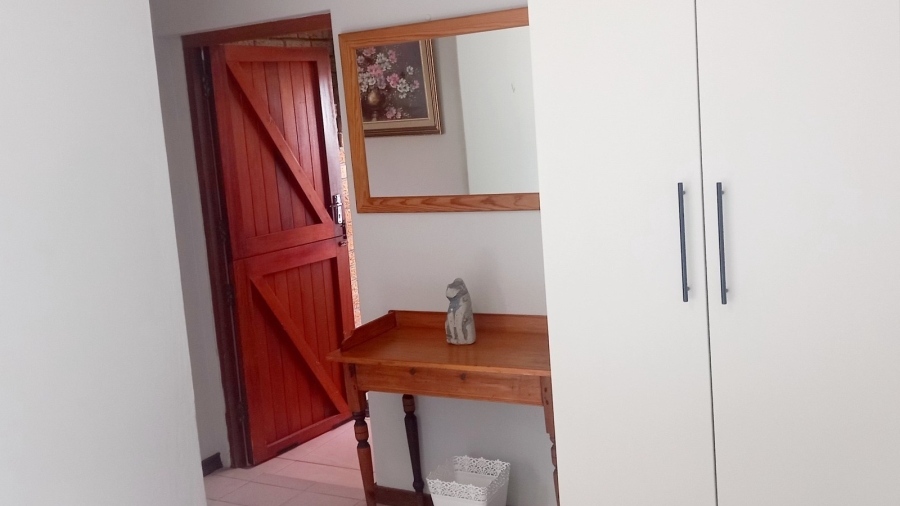 To Let 1 Bedroom Property for Rent in Middedorp Western Cape